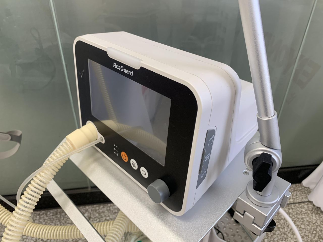 How to Use and Service the CPAP Machine?